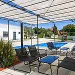 Summer House Nina Διαμέρισμα Pavicini