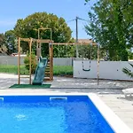 Summer House Nina Pavicini