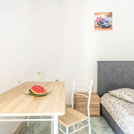 Summer House Nina Apartman *