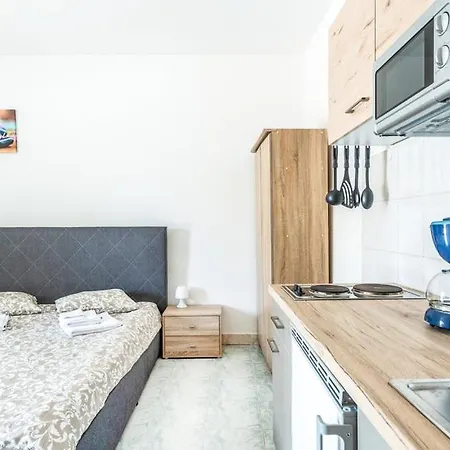 Summer House Nina Apartman *