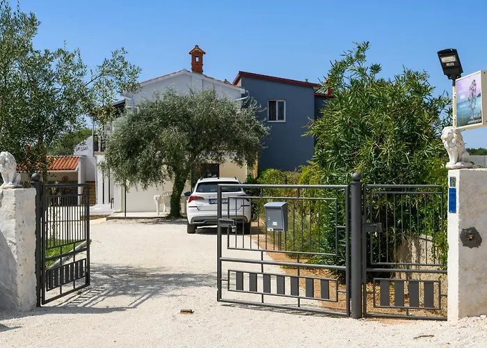 Summer House Nina Apartman